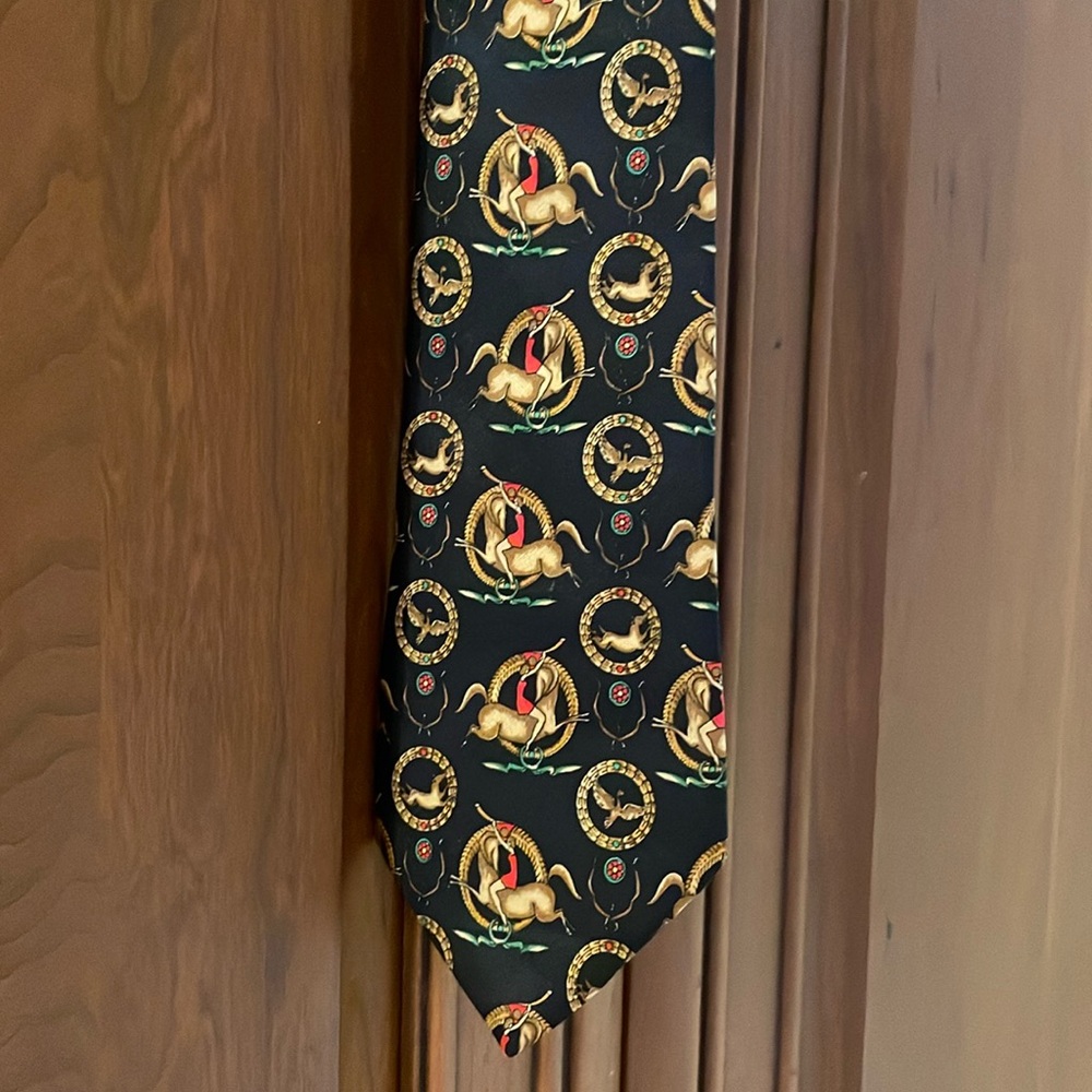 Ferragamo men’s tie - Picture 1 of 4